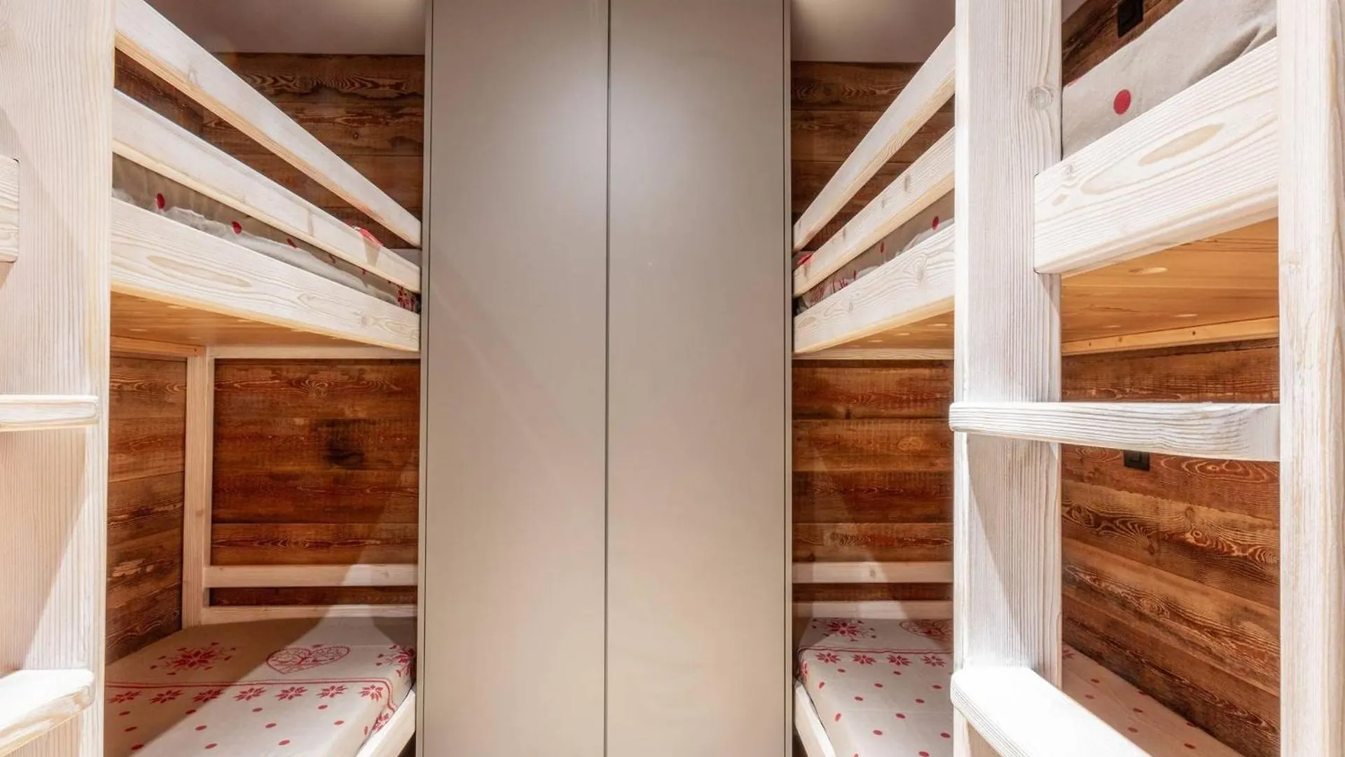 Appartement Skis Aux Pieds Avec Wifi, 5 Personnes - Fr-1-356-518 ヴァルモレル 0*,  フランス